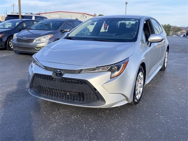 2021 Toyota Corolla LE's photo