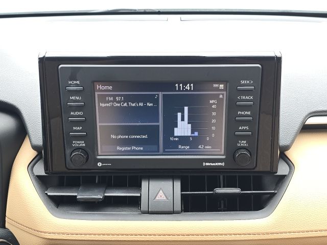 2022 Toyota RAV4 XLE photo 22