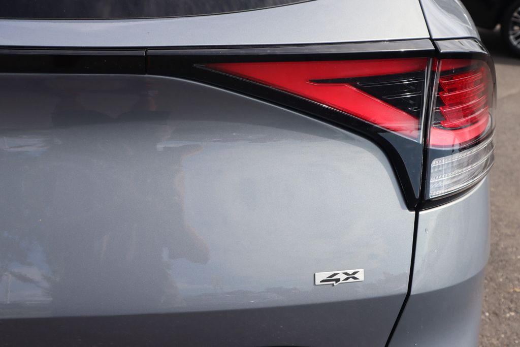 2023 Kia Sportage EX photo 28