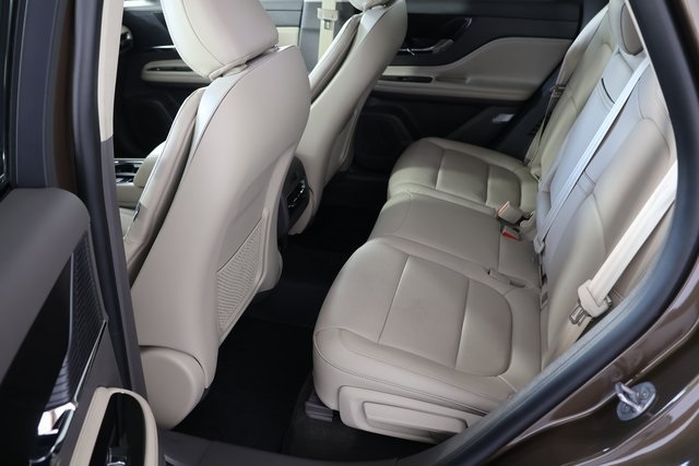 2022 Lincoln Corsair Standard photo 21
