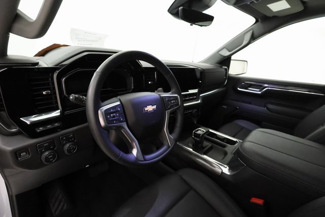 2024 Chevrolet Silverado 1500 LTZ photo 10