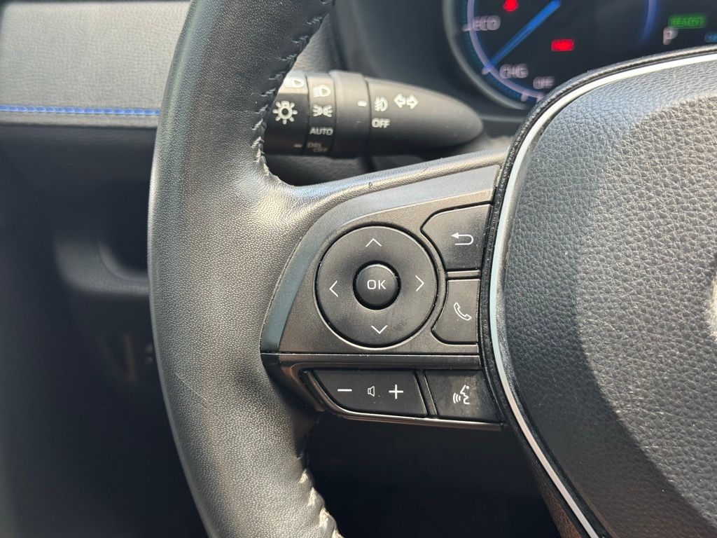 2021 Toyota RAV4 Hybrid XSE photo 25