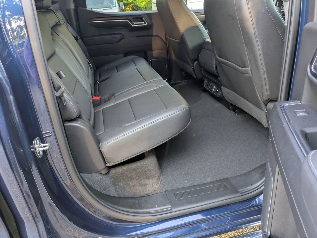 2023 Gmc Sierra 1500 SLT photo 26