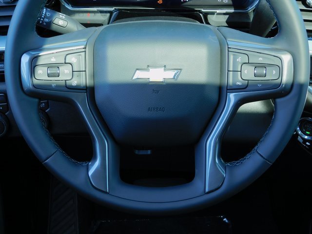 2025 Chevrolet Silverado 2500HD High Country photo 14