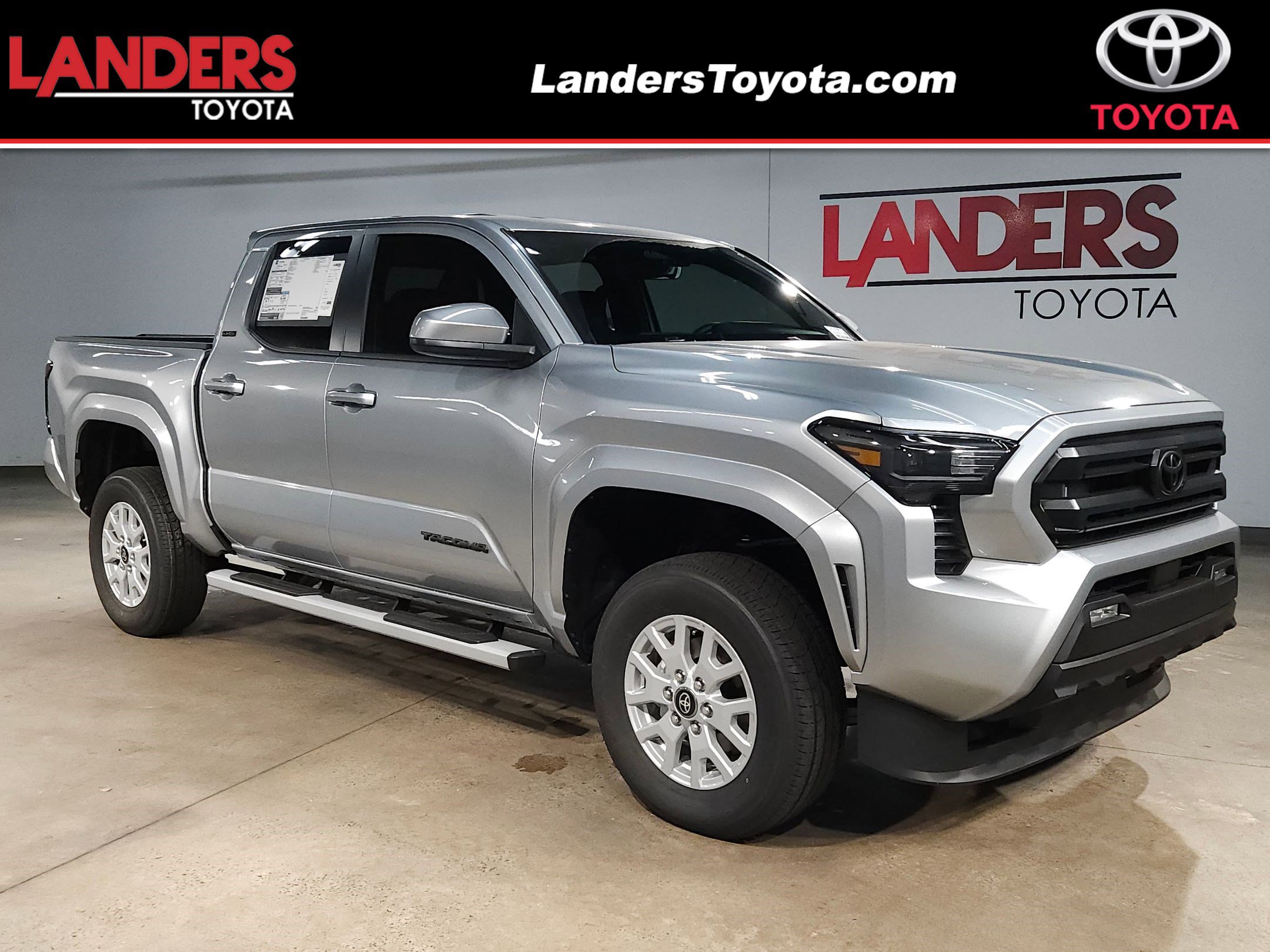 2025 Toyota Tacoma SR5's photo