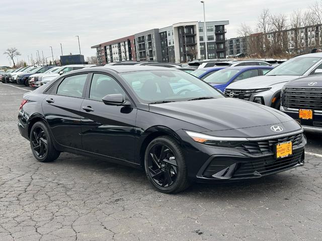 2026 Hyundai Elantra SEL's photo