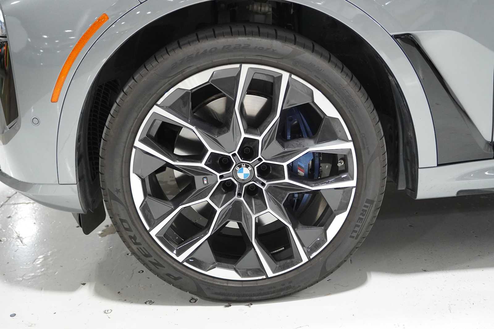 2025 Bmw X7 M60i photo 8