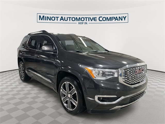 2017 GMC Acadia Denali's photo