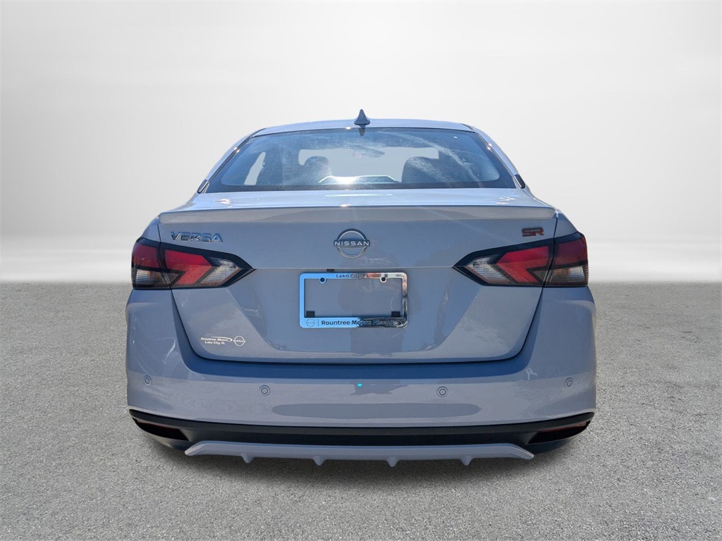 2025 Nissan Versa 1.6 SR photo 4
