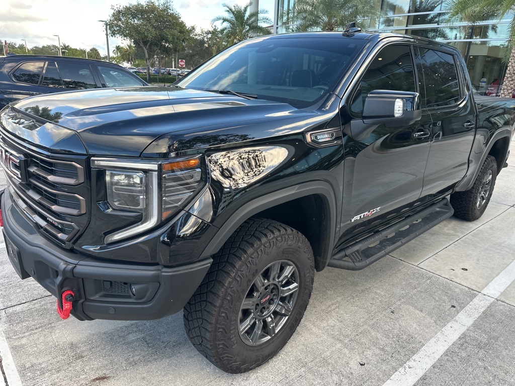 2024 GMC Sierra 1500 AT4X's photo
