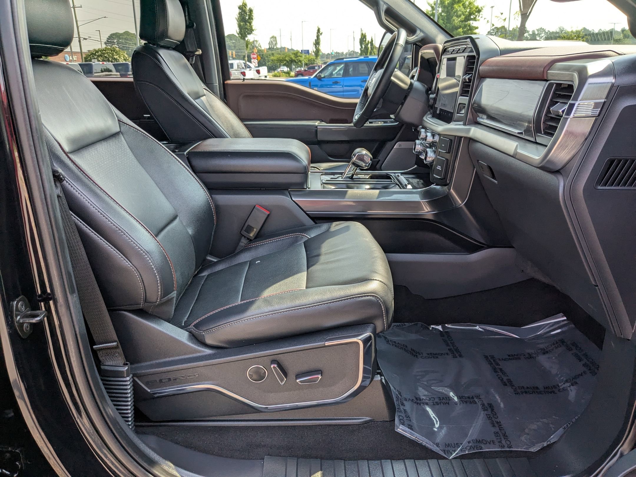 2023 Ford F-150 Lariat photo 39