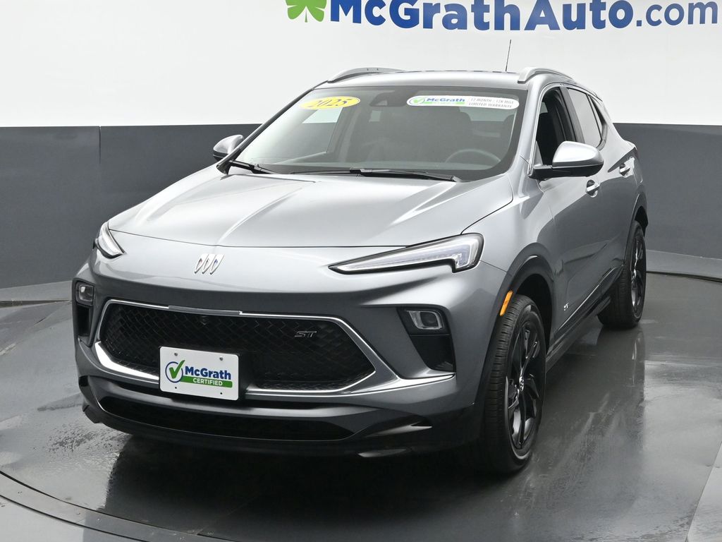 2025 Buick Encore GX Sport Touring photo 2