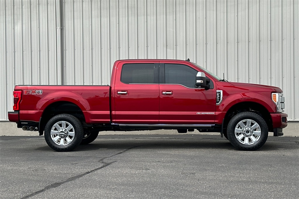 2019 Ford F-350 Platinum photo 3