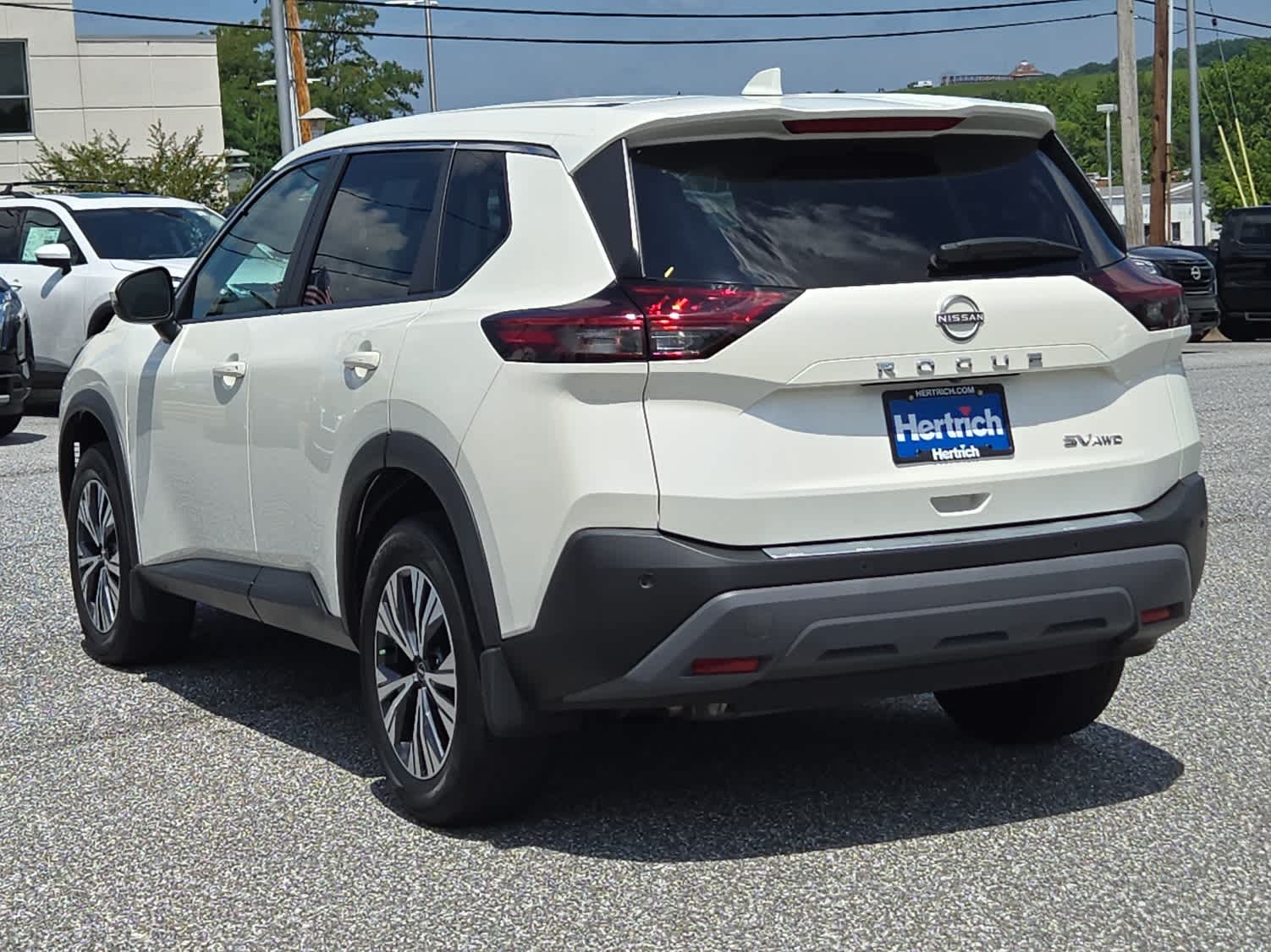 2022 Nissan Rogue SV AWD photo 4