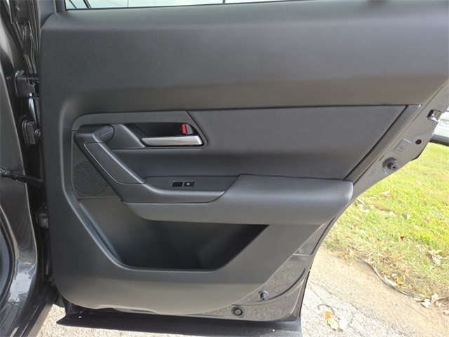 2025 Mazda CX-50 2.5 Select photo 12