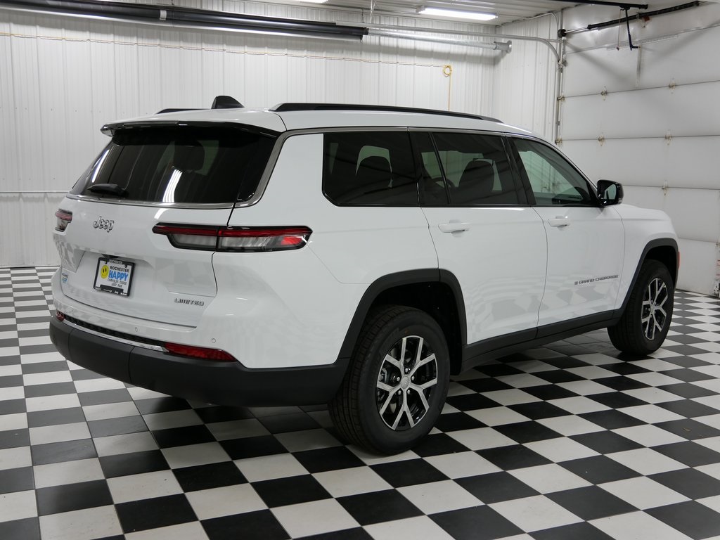 2025 Jeep Grand Cherokee Limited photo 2
