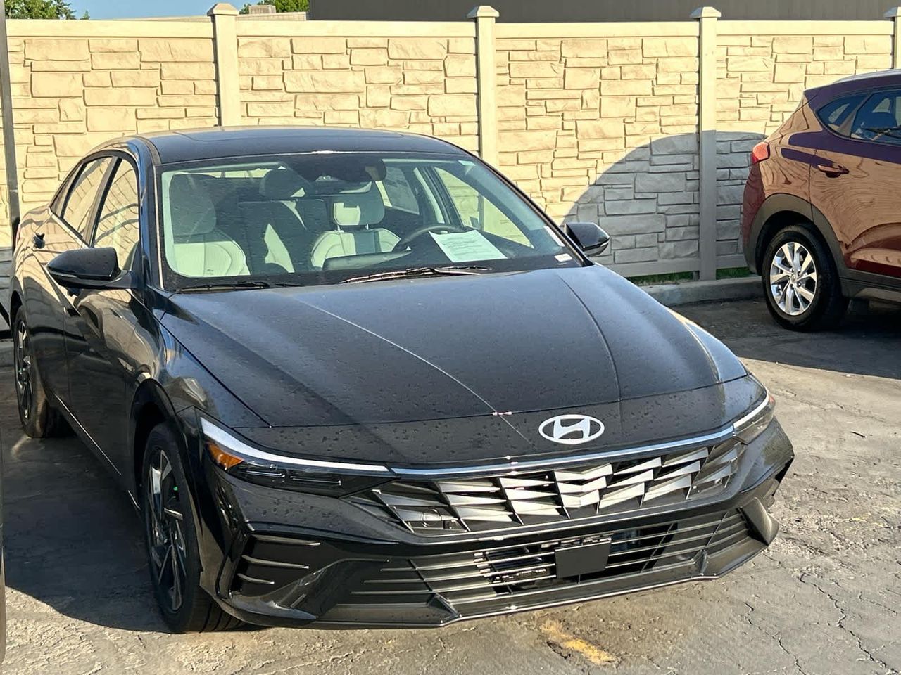 2025 Hyundai Elantra Hybrid Limited photo 6