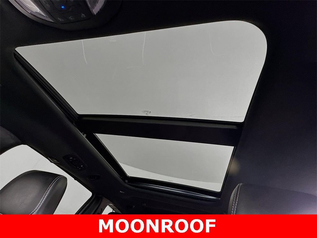 Used 2025 Chrysler Pacifica Limited with VIN 2C4RC1GG9SR524215 for sale in Winona, Minnesota