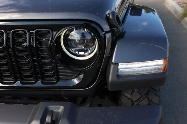 New 2025 Granite Crystal Metallic Clear-Coat Exterior Paint Jeep Willys image 9