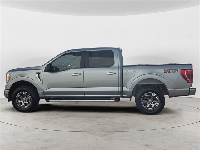 2023 Ford F-150 XLT photo 2