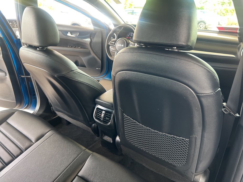 2023 Kia Forte GT-Line photo 14