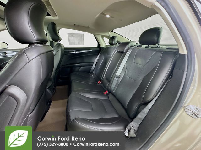 2015 Ford Fusion Energi Titanium photo 21