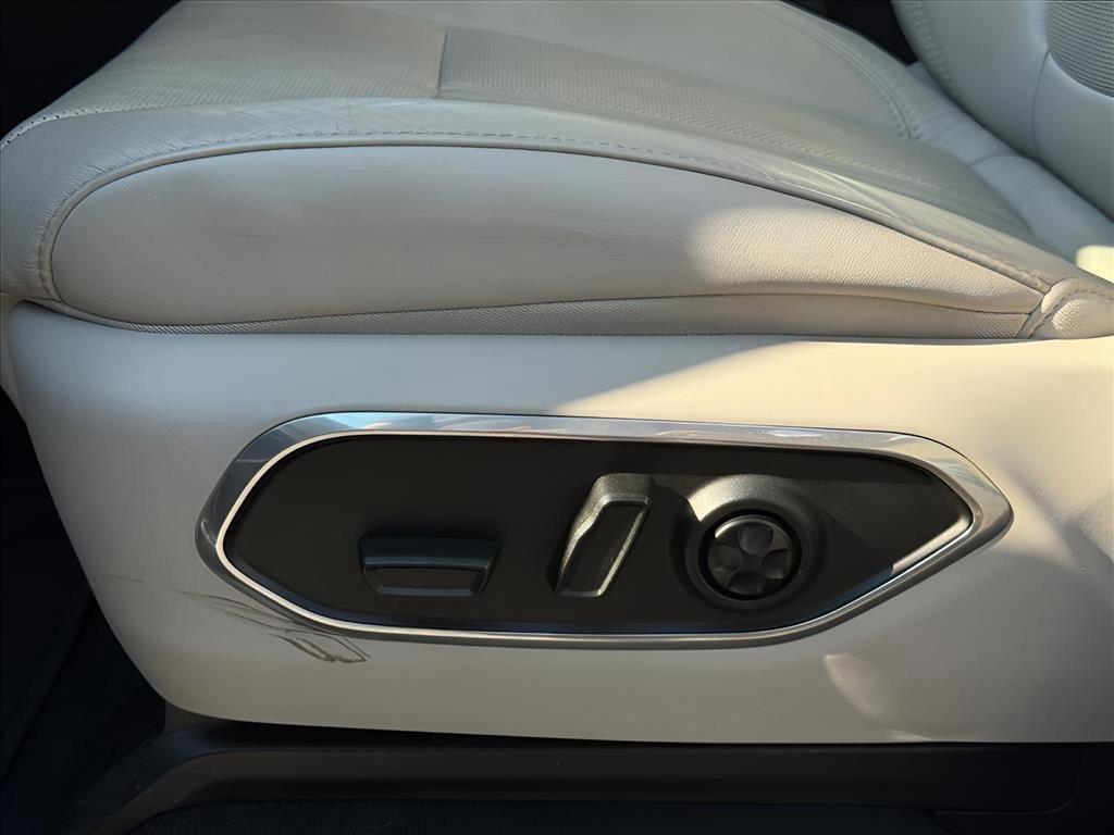 2024 Jeep Wagoneer L Series II photo 20