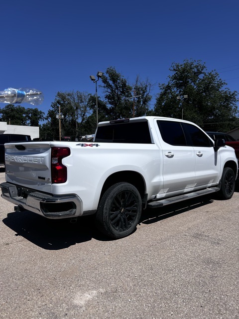 2025 Chevrolet Silverado 1500 LT photo 2