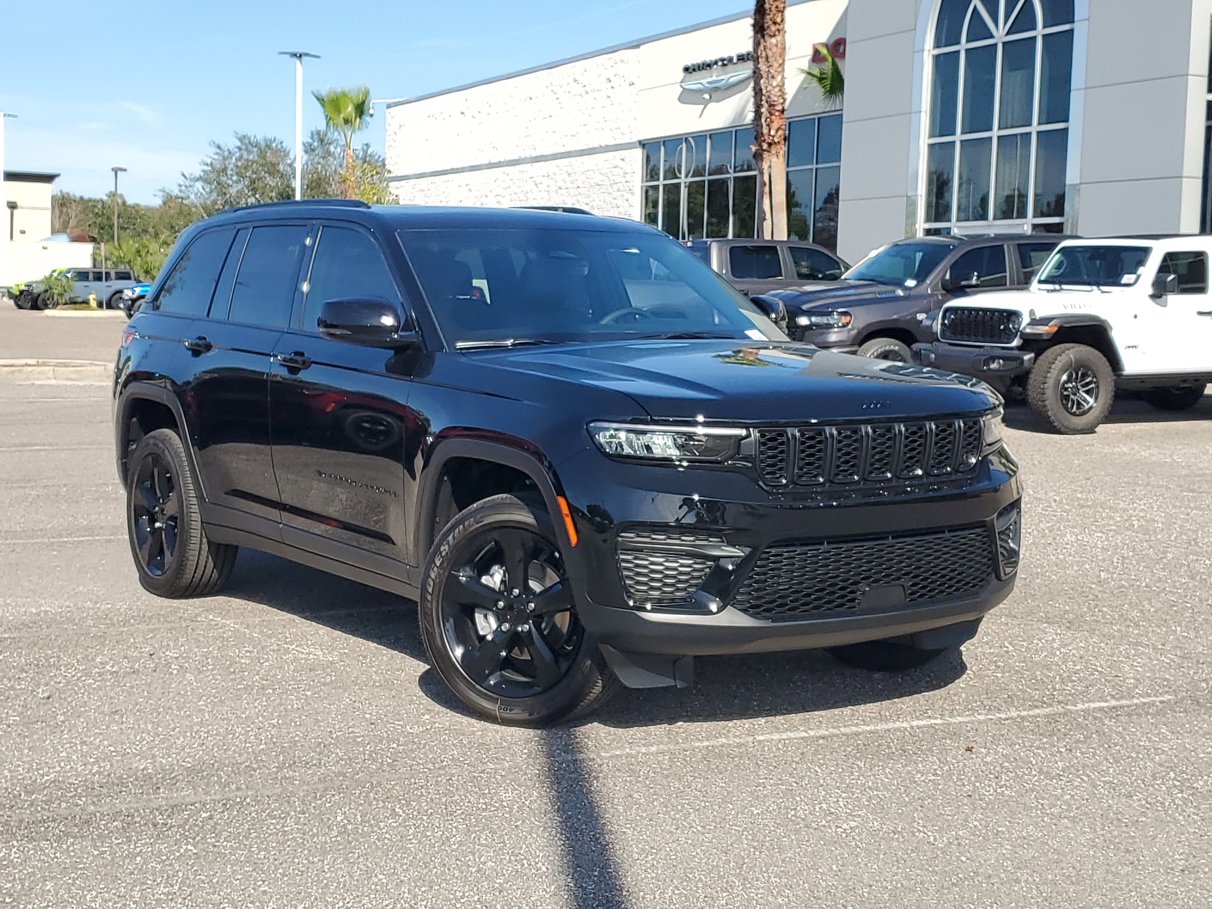 2025 Jeep Grand Cherokee Altitude's photo