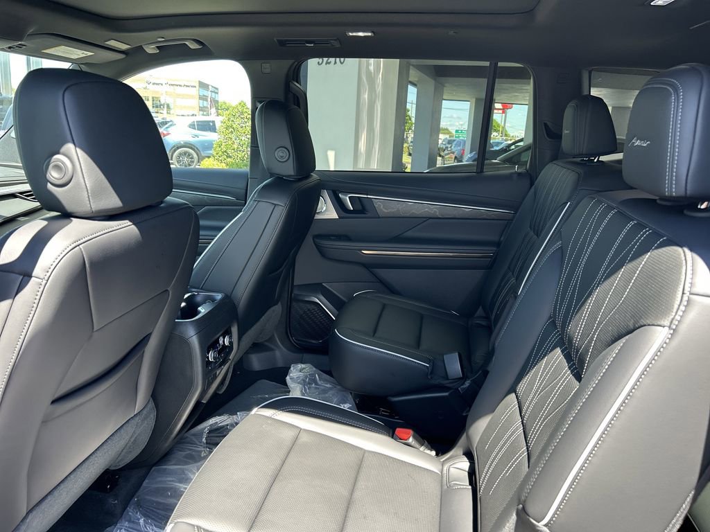 2026 Buick Enclave Avenir photo 18