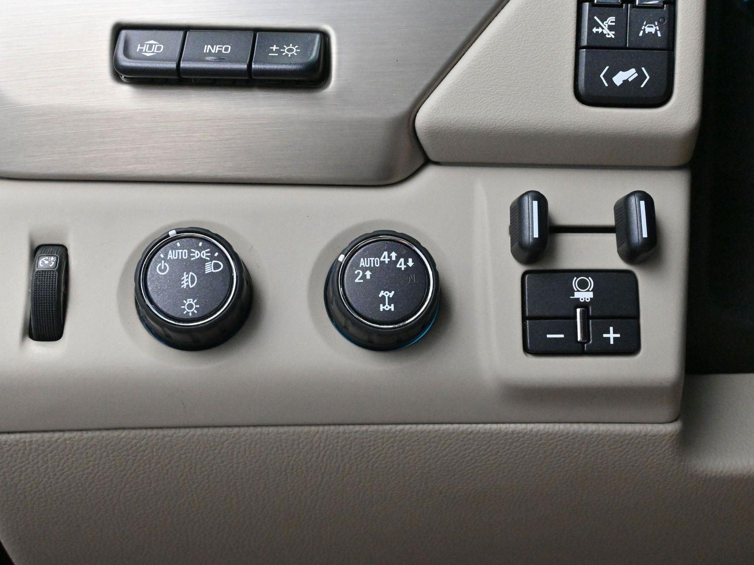 2017 Gmc Yukon Denali photo 29
