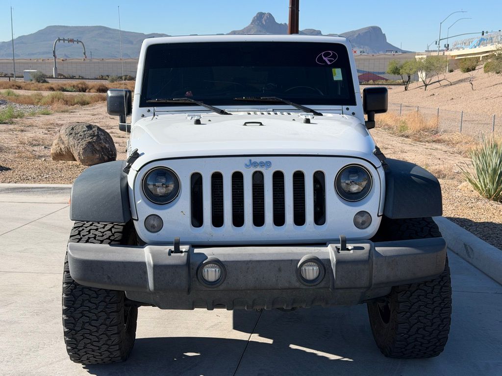 2017 Jeep Wrangler Unlimited Rubicon photo 4