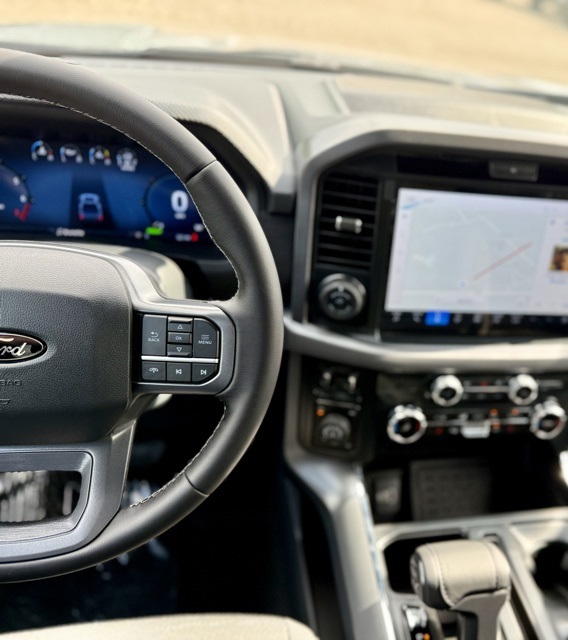 2025 Ford F-150 XLT photo 18