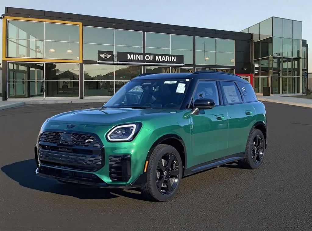2026 MINI Countryman S's photo