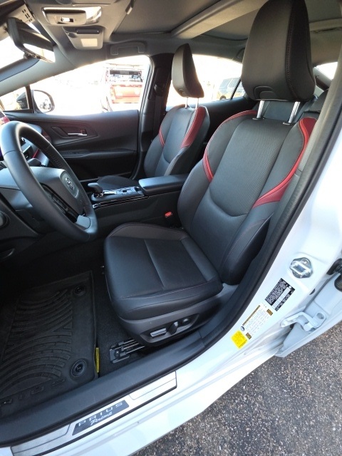 2024 Toyota Prius Prime XSE Premium photo 10