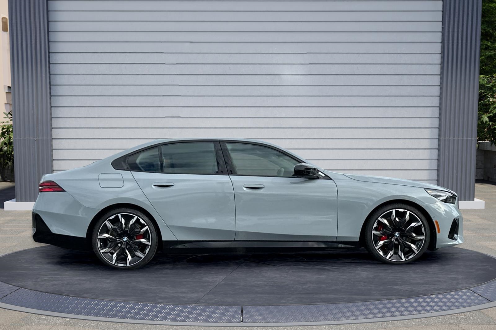 2025 Bmw i5 M60 photo 3