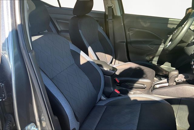 2023 Nissan Versa 1.6 SV photo 20