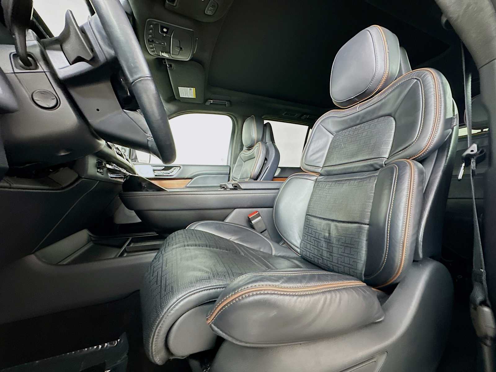 2024 Lincoln Navigator Black Label photo 4