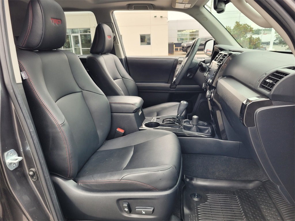 2021 Toyota 4Runner Venture Special Edition photo 15