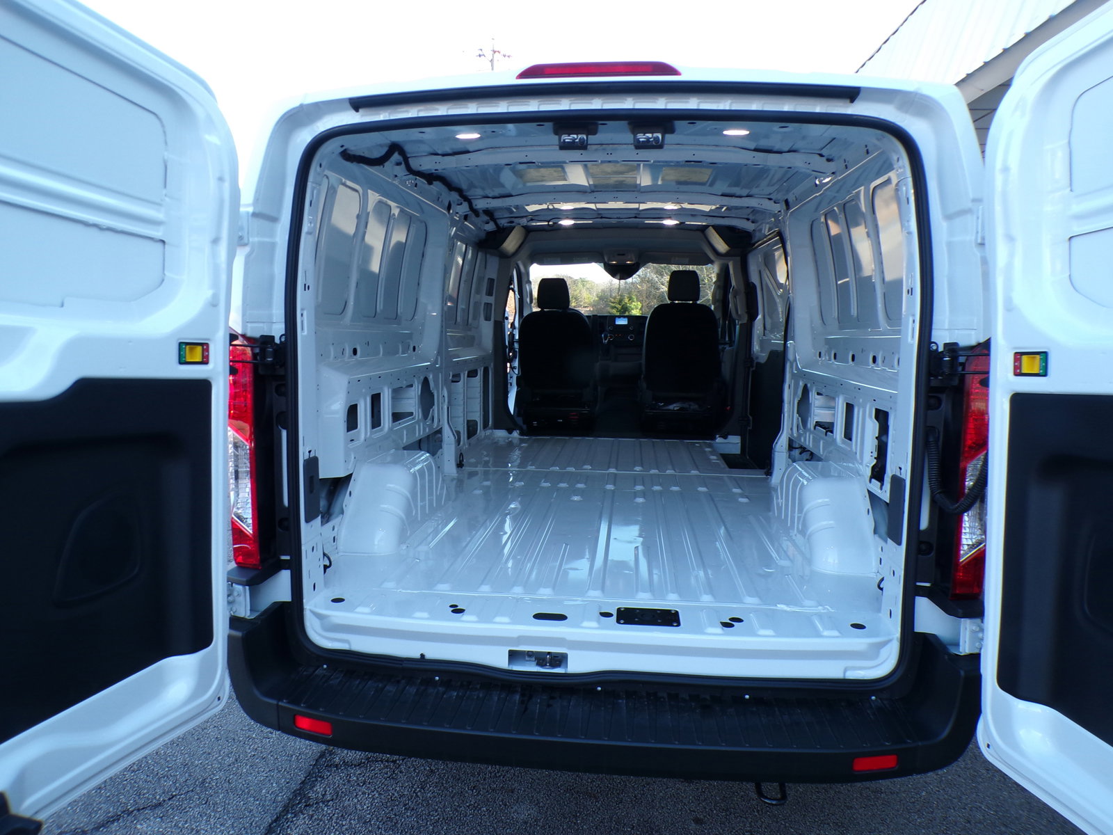 2024 Ford Transit Cargo Van photo 19