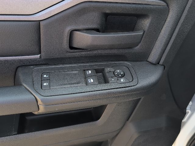 2025 Ram 3500 Tradesman photo 13