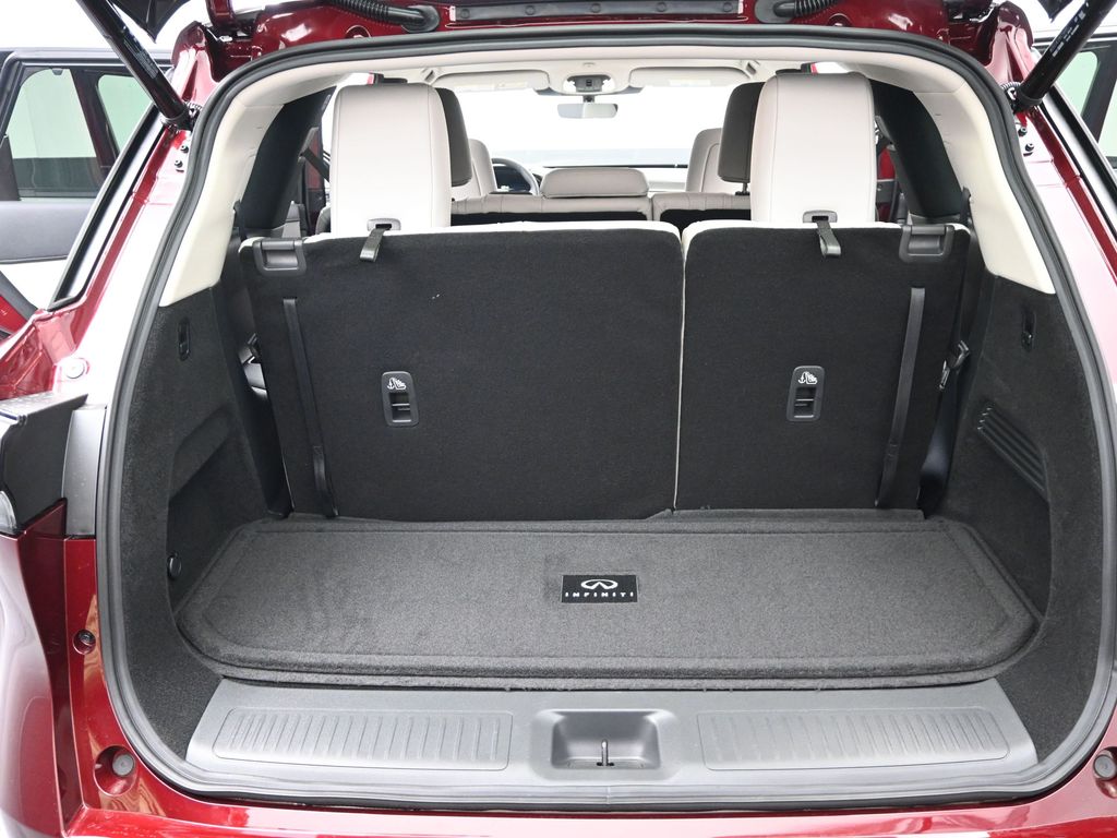2026 Infiniti QX60 Luxe photo 11