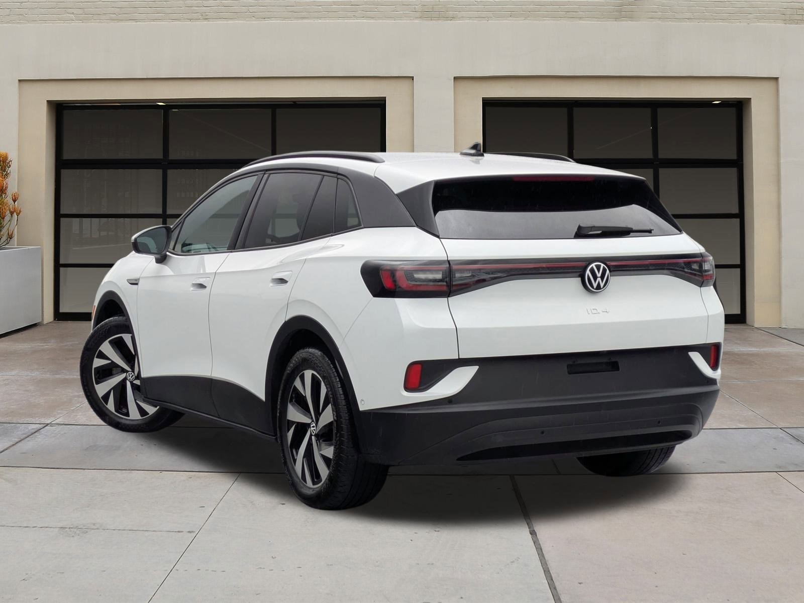 2023 Volkswagen ID.4 Pro photo 2