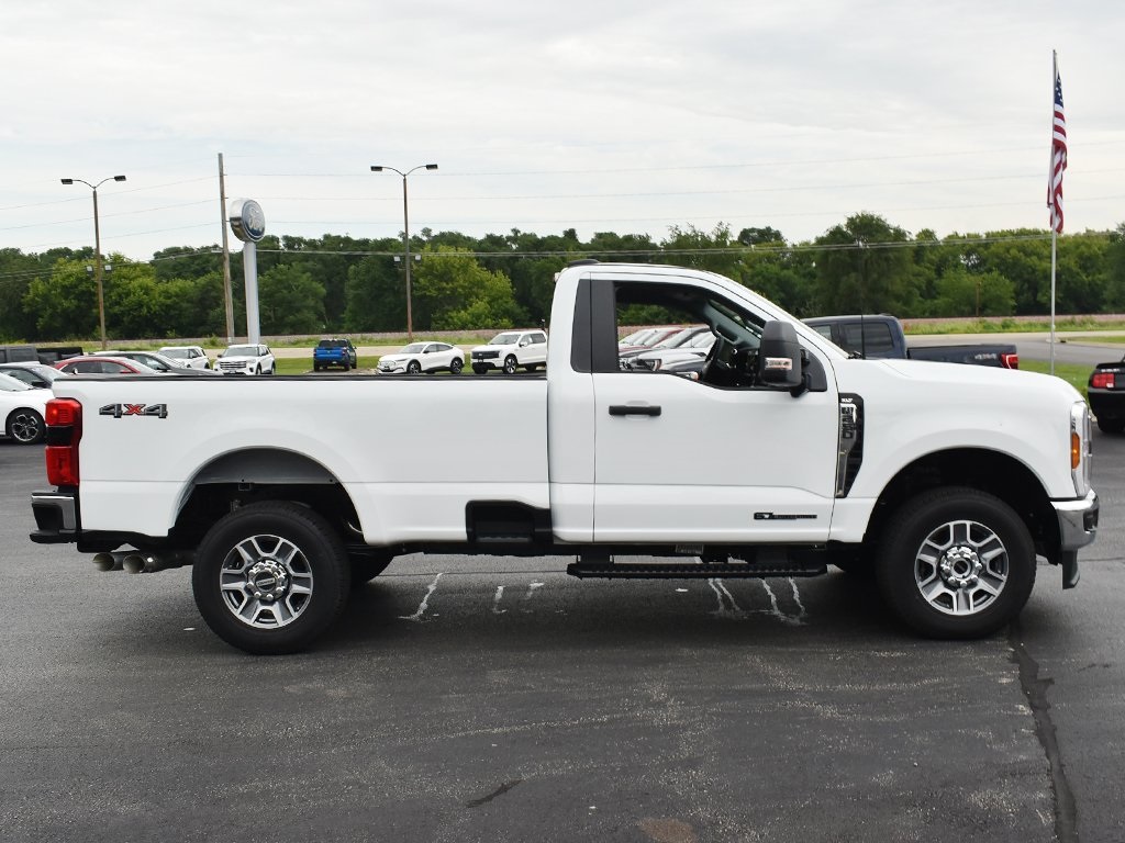2025 Ford F-250 XLT photo 10