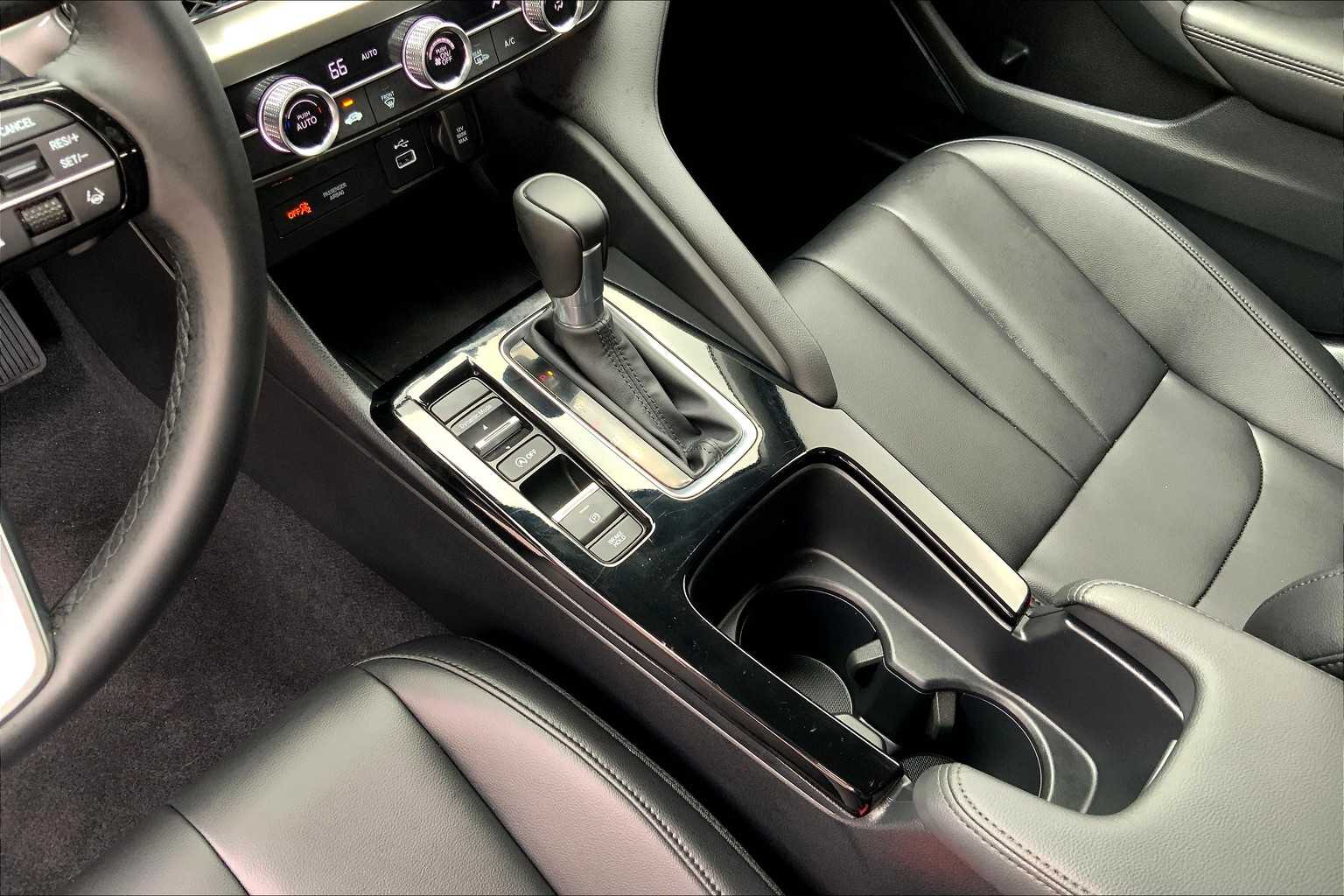 2025 Acura Integra Base photo 15