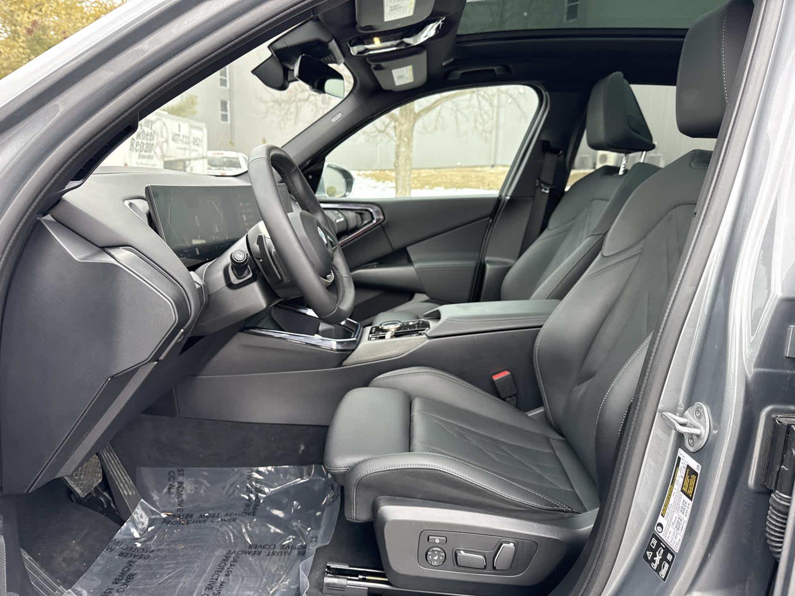 2025 BMW X3 30 - Photo 14