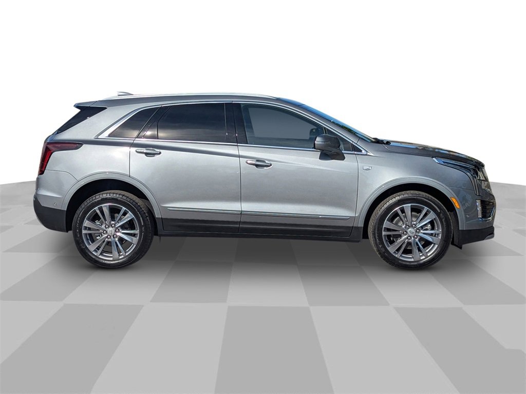 2025 Cadillac XT5 Premium Luxury photo 2