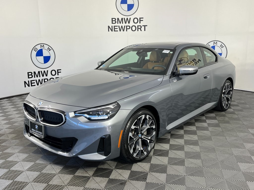 2025 Bmw 230i xDrive photo 2