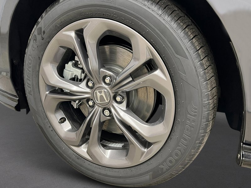 2025 Honda Accord Hybrid EX-L photo 3