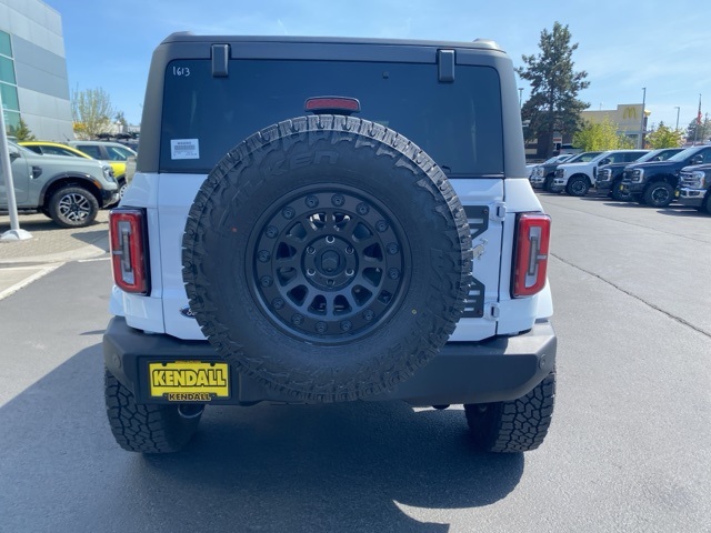 2024 Ford Bronco Outer Banks photo 4